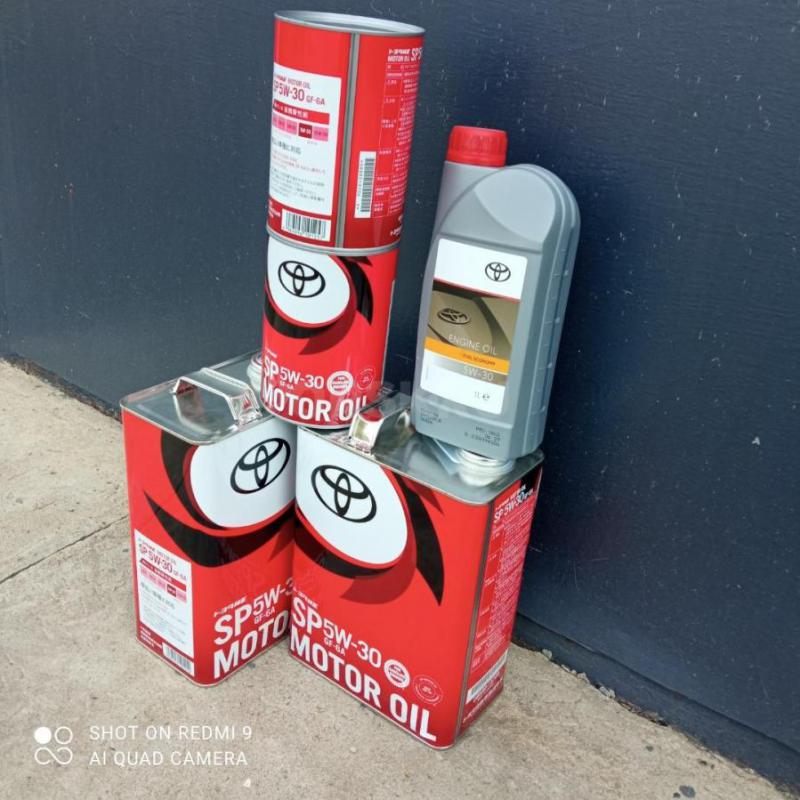Масло Тойота оригинальное 5*30 Япония в жестяной банке четыре литра, Бельгия, Дубай - Орск