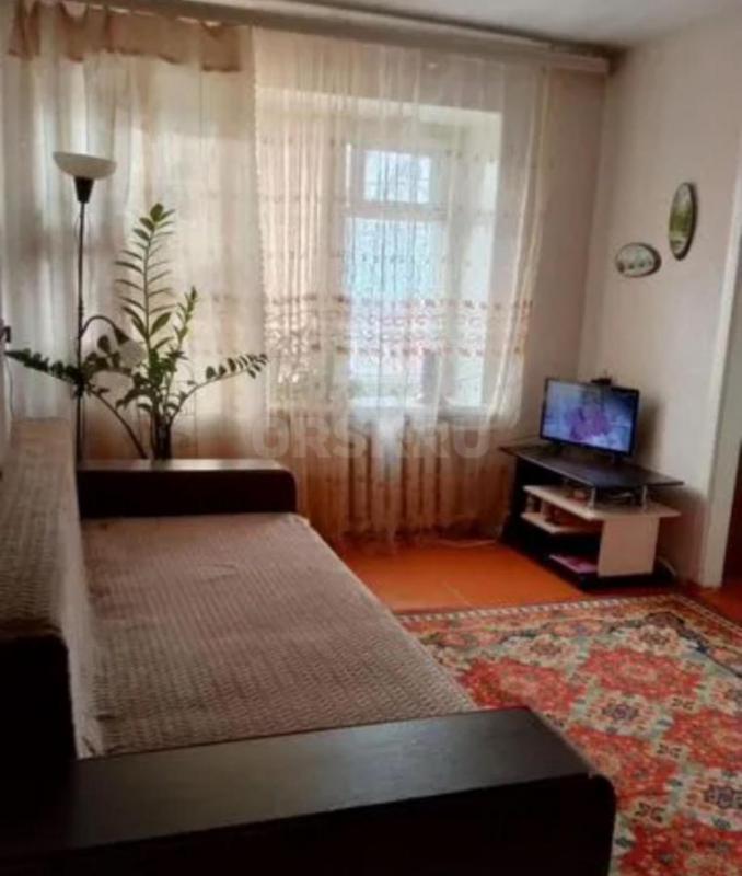 Продаётся просторная четырехкомнатная квартира площадью 60,10 квадратных метра на четвертом этаже пя - Орск