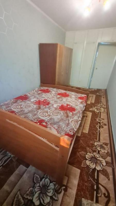 Сдам ТОЛЬКО на длительный срок просторную 2-х комнатную квартиру по адресу: ул. - Орск