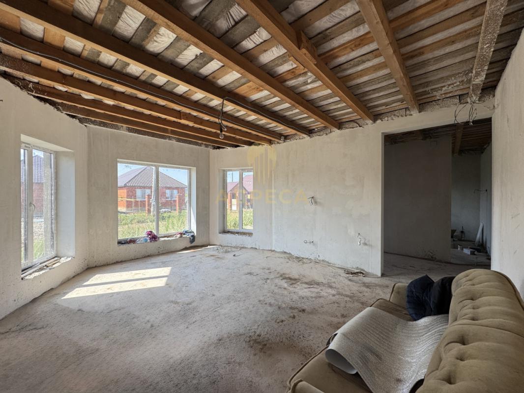 ПРОДАМ ШИКАРНЫЙ ПРОСТОРНЫЙ ДОМ с гаражом в Aвиaтoр-2 (п. - Оренбург