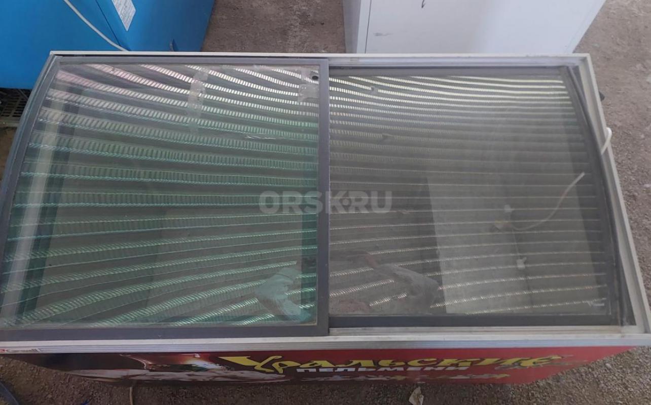 Продам холодильное оборудование для магазинов (горки, морозильные камеры, витрины) разных размеров. - Орск