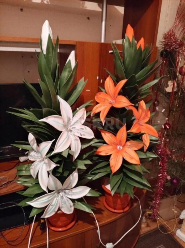 Продам светильник настольный лилия лампочки прилагаются цена договорная - Орск