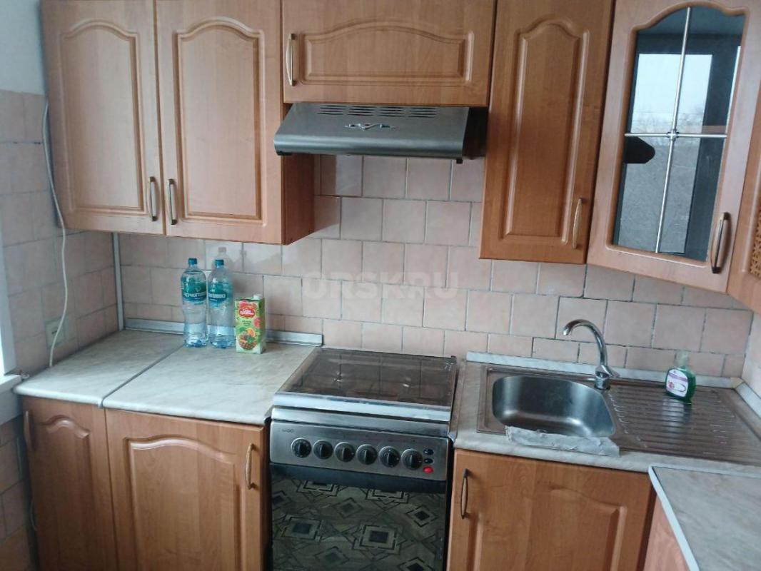 Сдается уютная двухкомнатная квартира на длительный срок. - Орск