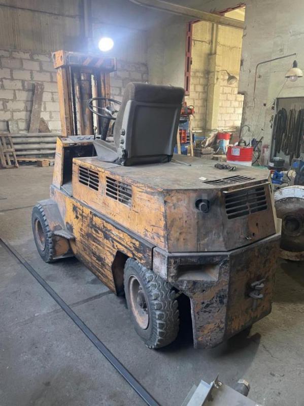 Продам автопогрузчик Balkancar  Б/У  грузоподъемность 3,2т, высота подъема 1,8м, полностью исправен, - Бузулук