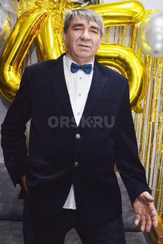 DJ тамада проведёт яркий праздник, любые песни по вашему желанию, отличное звучание аппаратуры лазер - Орск