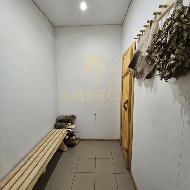 Продам капитальное отапливаемое здание площадью 190,2 м2 на ул. - Оренбург