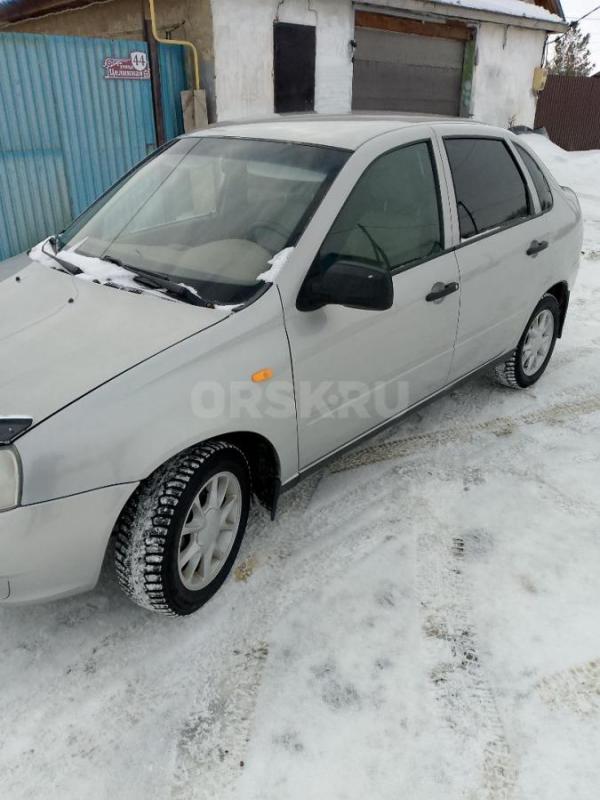 Продам ВАЗ в отличном состоянии эур стекло подъемники музыка сигнализации центр замок двигатель коро - Новоорск