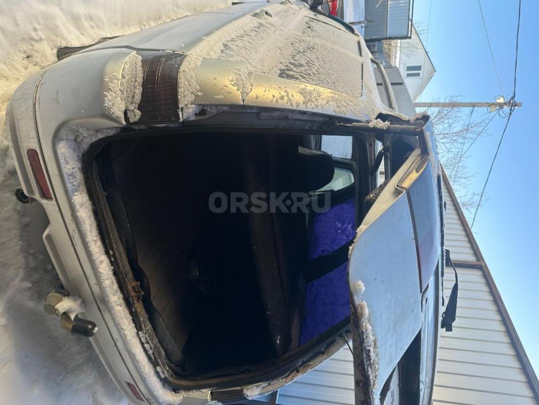 Продам ваз 2111 на летней резине и литых дисках состояние хорошее владею 10 лет продаю т. - Орск