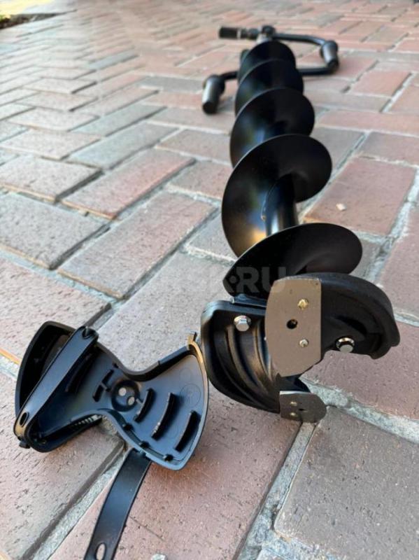 Ледобур тонар aceberg-130 с чехлом новый в эксклюзивном цвете 6500р. - Орск