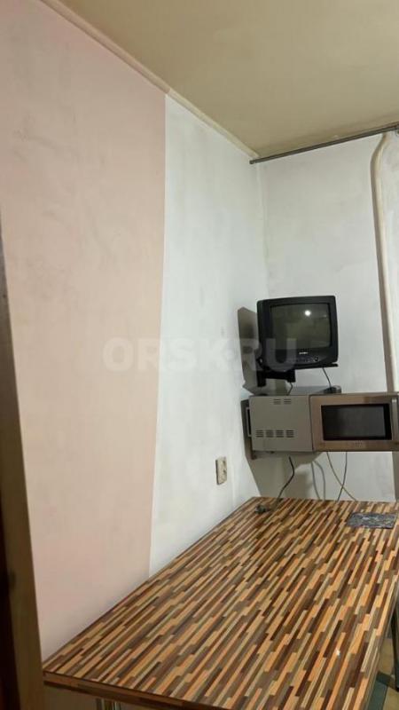 Сдам в аренду мебелированную квартиру на кольце трамвая #4, напротив гипермаркета Лента. - Орск