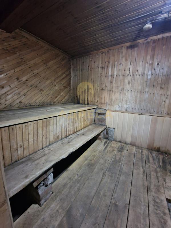 Продаётся дом с земельным участком, всё в собственности, по документам квартира ,общей площадью 75,9 - Краснохолм