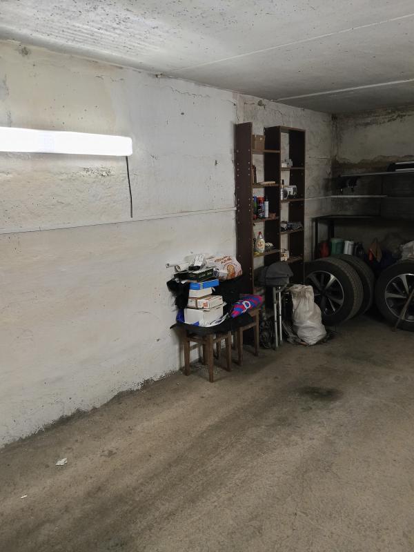 Подземный гараж под городским  рынком - Новотроицк