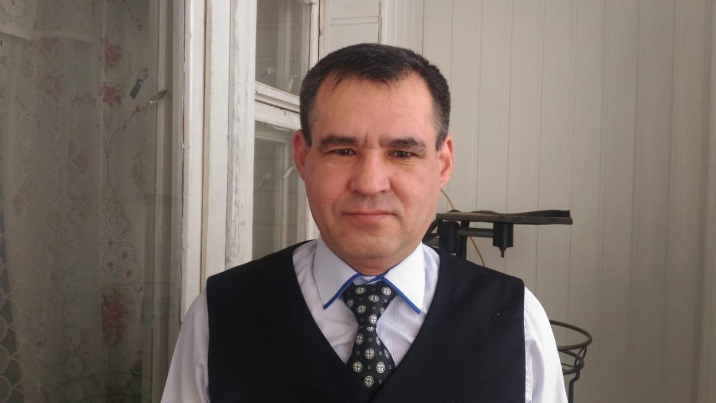 Ищу работу курьером (без автомобиля) на неполный рабочий день

Рассматриваю предложения по работе ку - Новотроицк