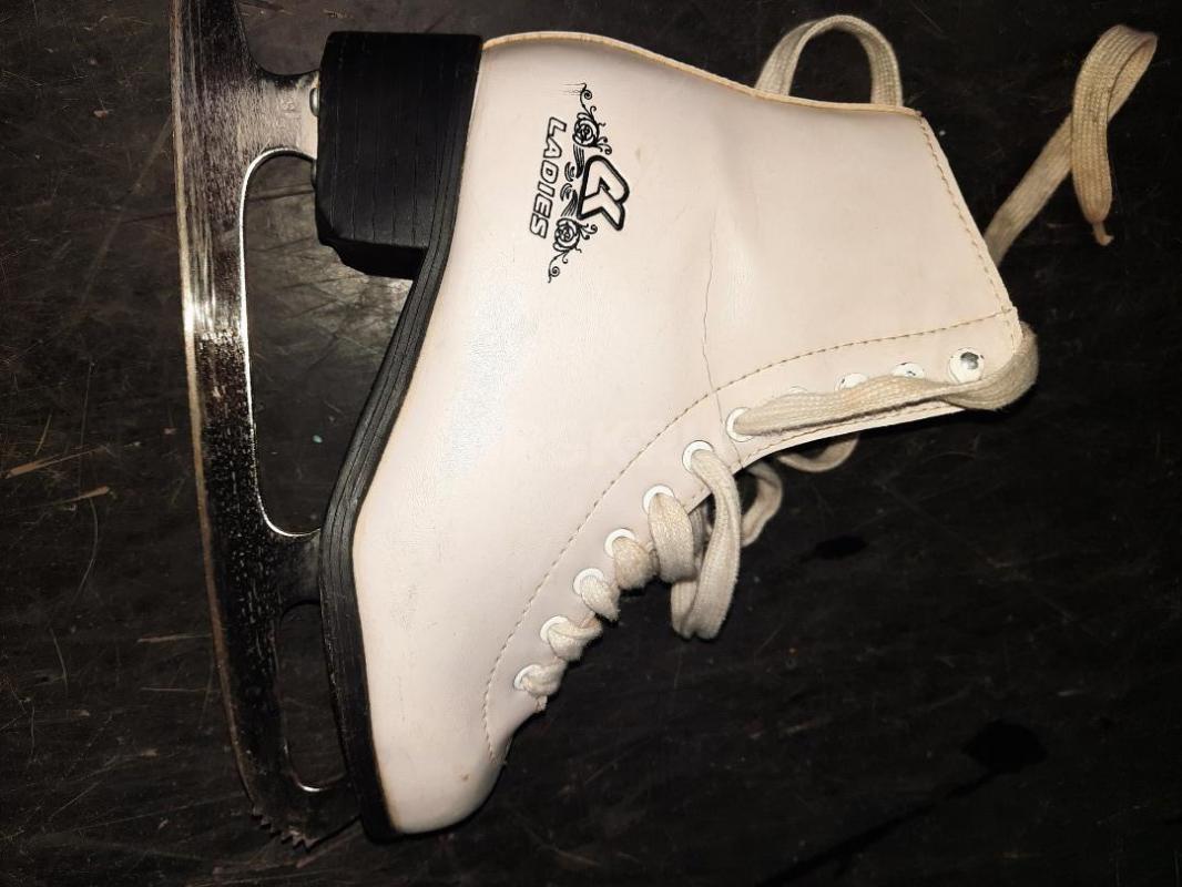 Коньки фигурные. - Орск