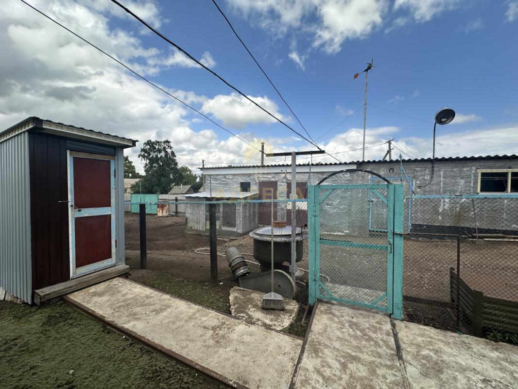 Продается уютный дом в поселке с развитой инфраструктурой!📍 Расположение: 50 км от г. - Сакмара