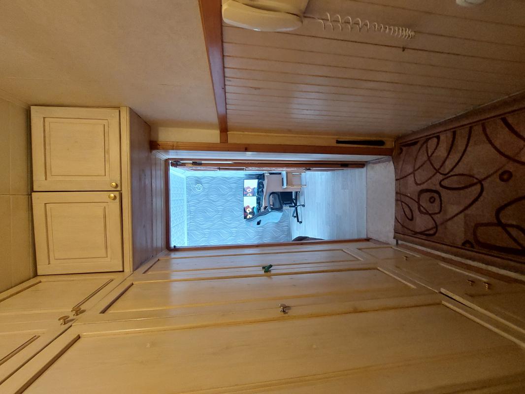 Продам 2-комнатную квартиру или обменяю на 1-комнатную+900000 рублей доплата, по адресу: г. - Новотроицк