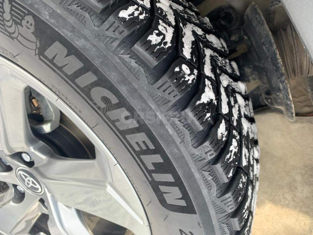 Продам колеса в сборе Тойота рав 4 оригинал 225/60/18 Мишлен зима, есть лето бриджстоун - Новоорск