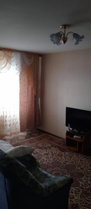 Продам одна квартиру в хорошим состояние в мести с мебелью. - Новотроицк