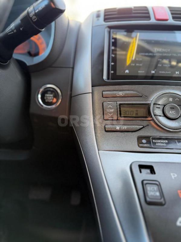 Продам Тойота Аурис в максимальной комплектации! - Новоорск