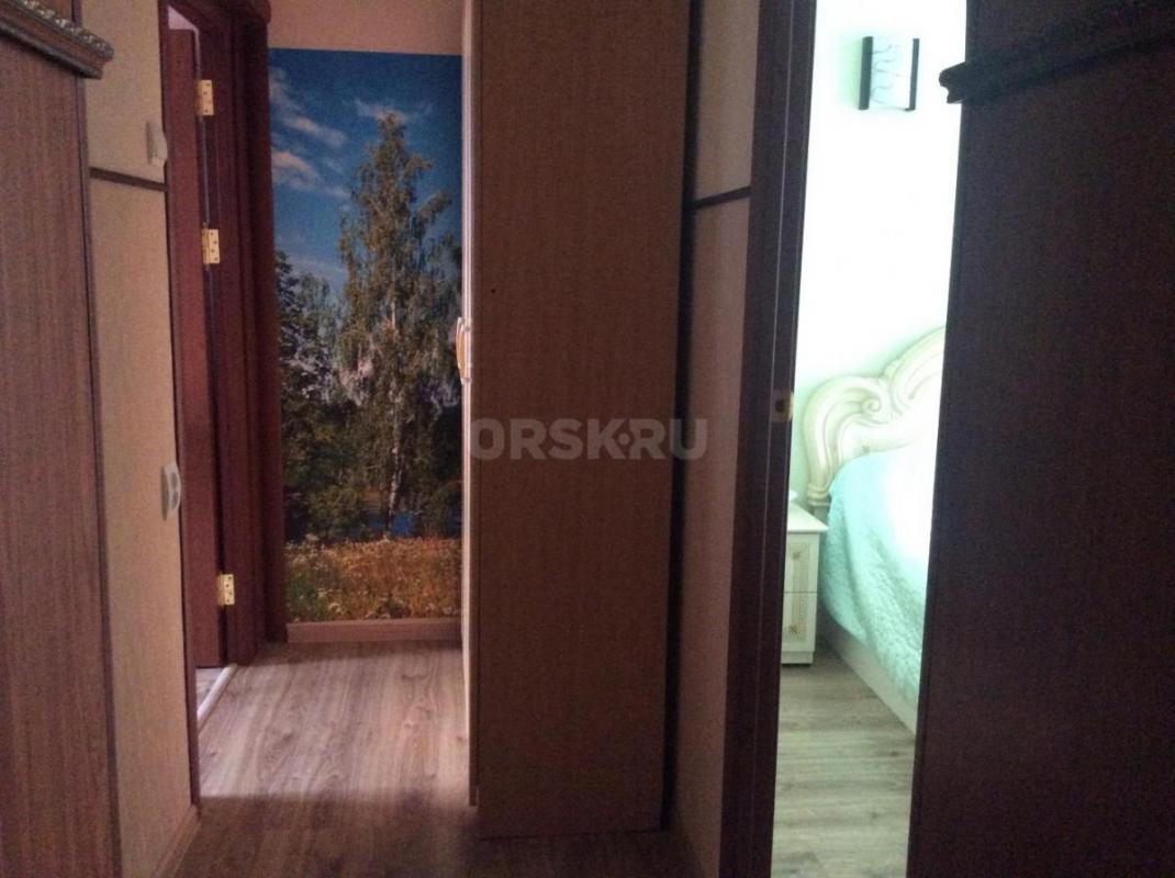 Продам трёхкомнатную квартиру в кирпичном доме. - Орск