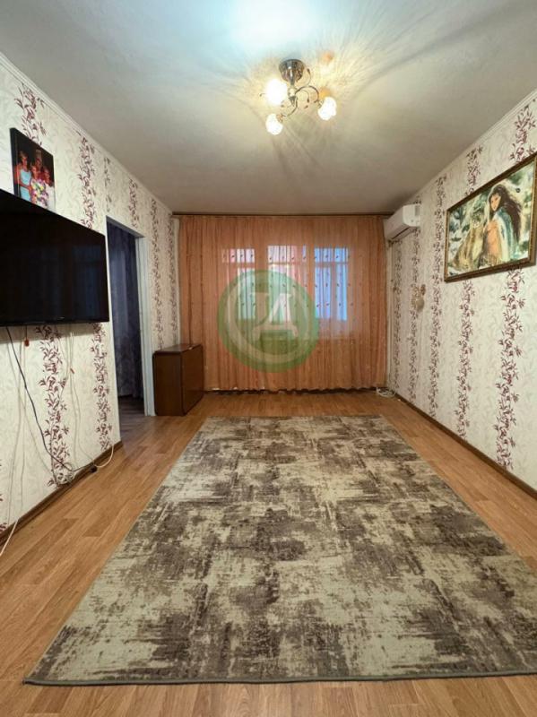 Продается 3-х комнатная квартира в центре города по адресу: ул. - Орск