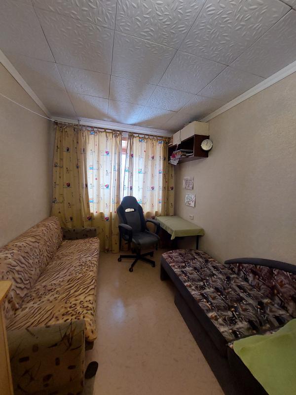 Продам 2-комнатную квартиру или обменяю на 1-комнатную+доплата, по адресу: г. - Новотроицк