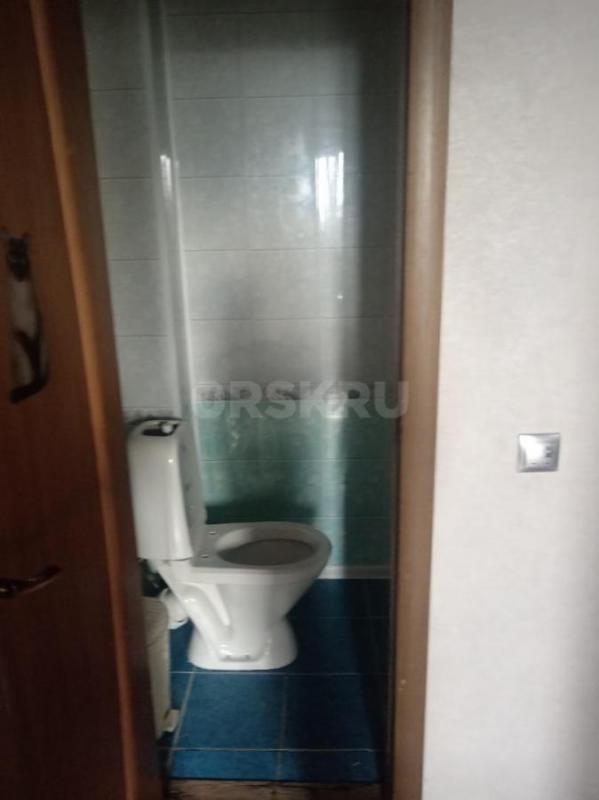 Сдам 2-комнатую квартиру на длительный срок порядочному семье теплая, уютная, все в рядом школа, дет - Орск