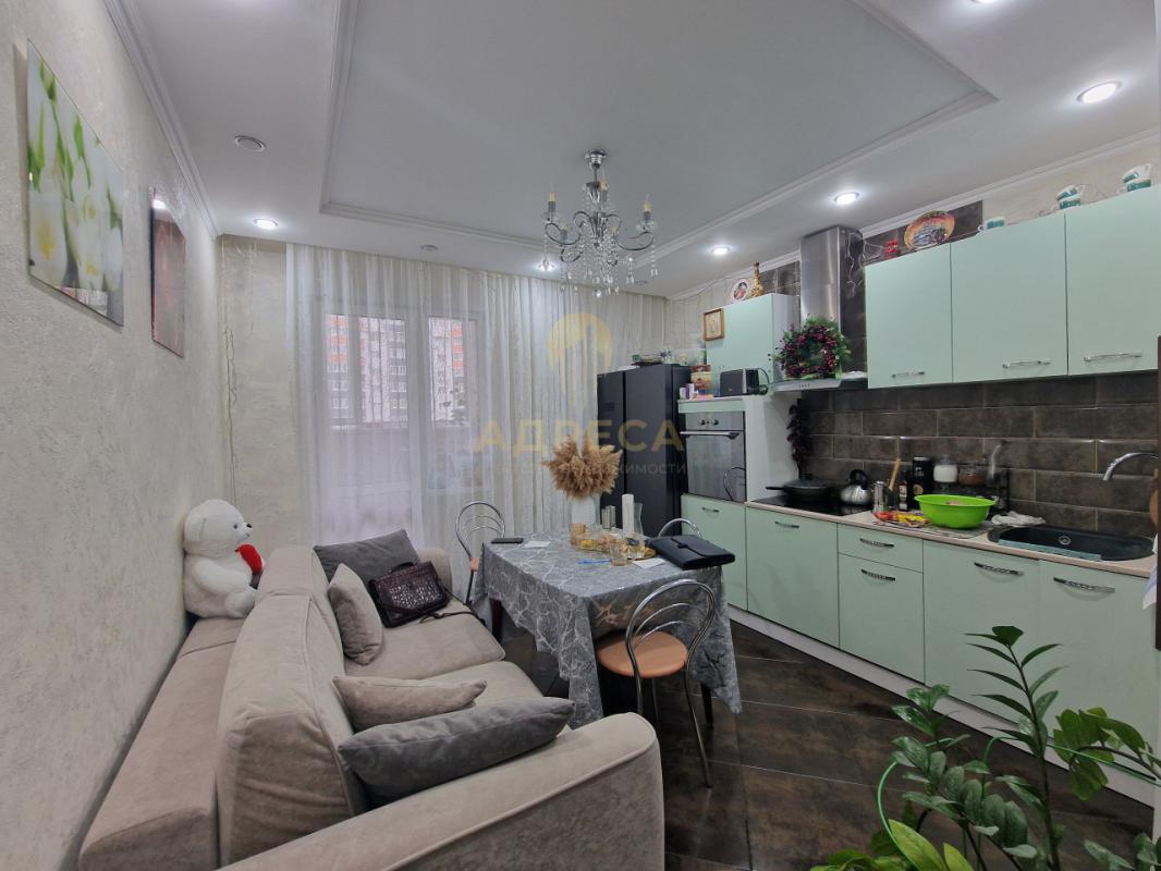 Продается двухкомнатная квартира в ЖК "Фаренгейт", с общей площадью 56,5 кв. - Оренбург