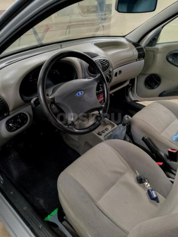 Продам ВАЗ в отличном состоянии эур стекло подъемники музыка сигнализации центр замок двигатель коро - Новоорск