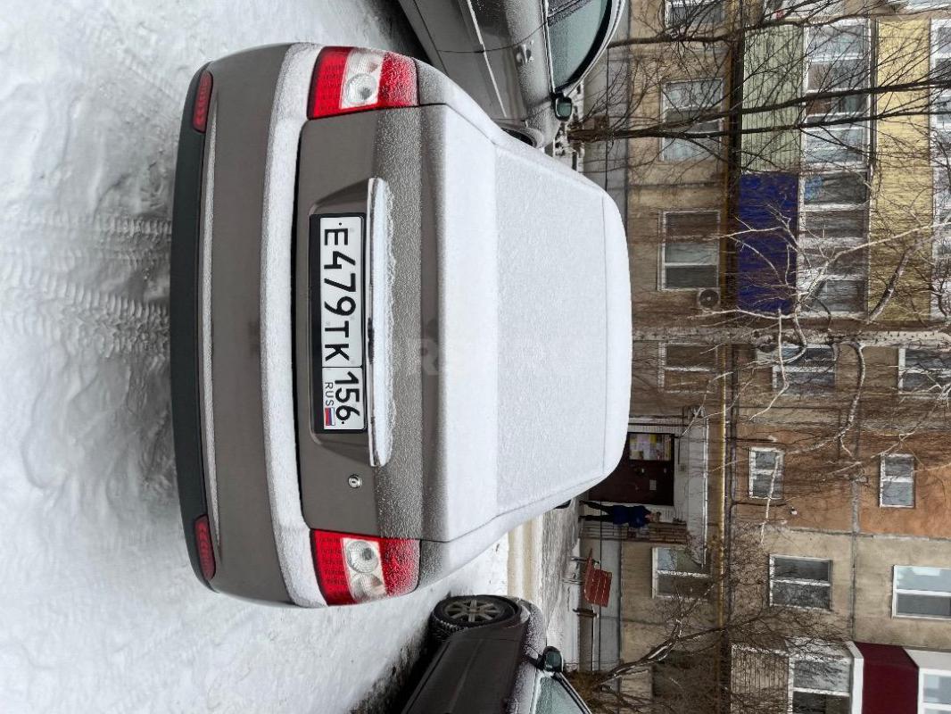 Продам приора 2 в хорошем состоянии.сигнализация с автозапуском,зимняя резина,масло новое,много что - Орск