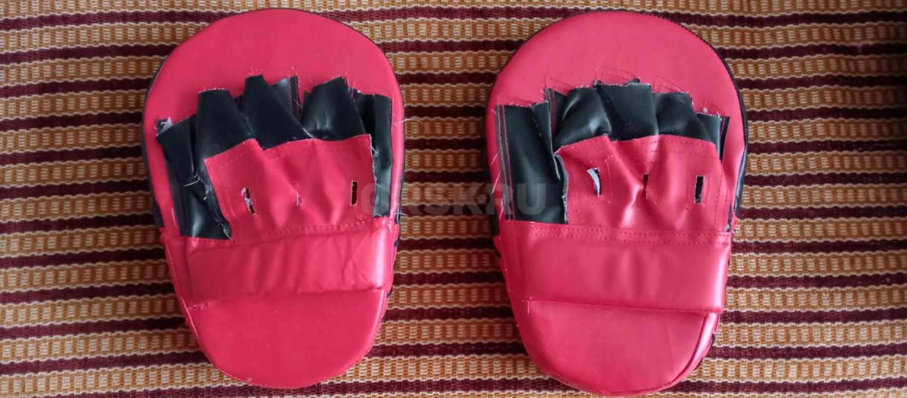 Боксерские перчатки и лапы
Подвид товара: Бокс и ММА
Состояние: Б/у
Перчатки для бокса, размер 10 - Орск