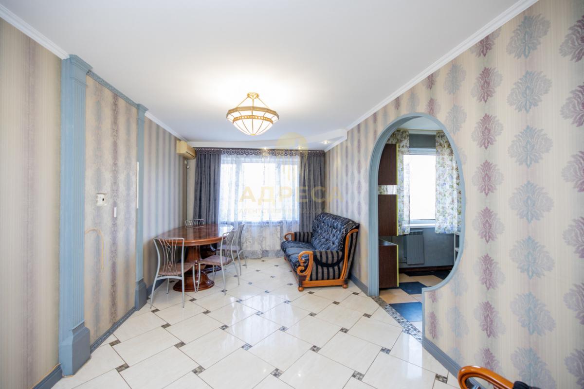 Продается 3-комнатная квартира с дизайнерским ремонтом. - Оренбург