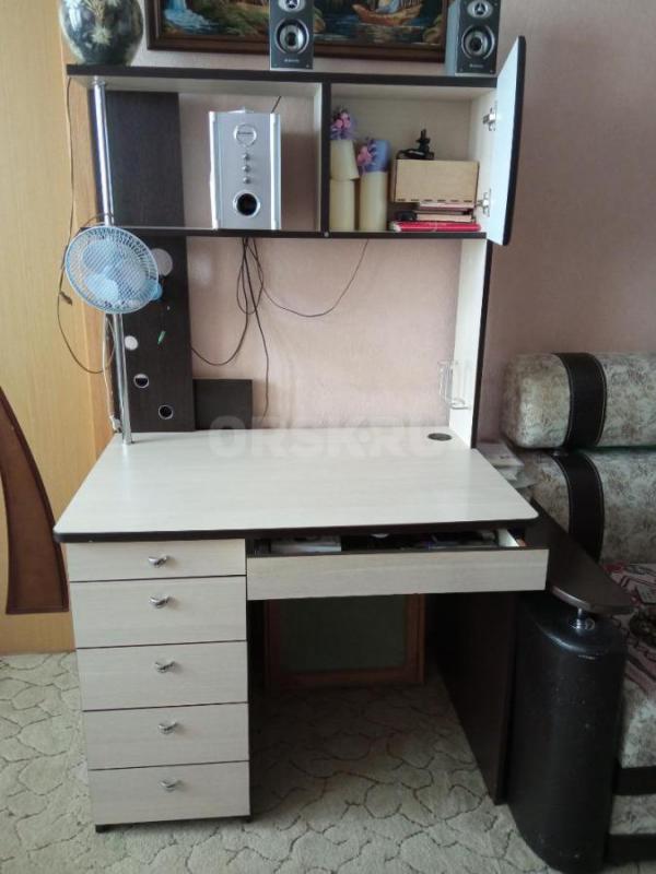 Продам стенку-горку и компьютерный стол. - Орск