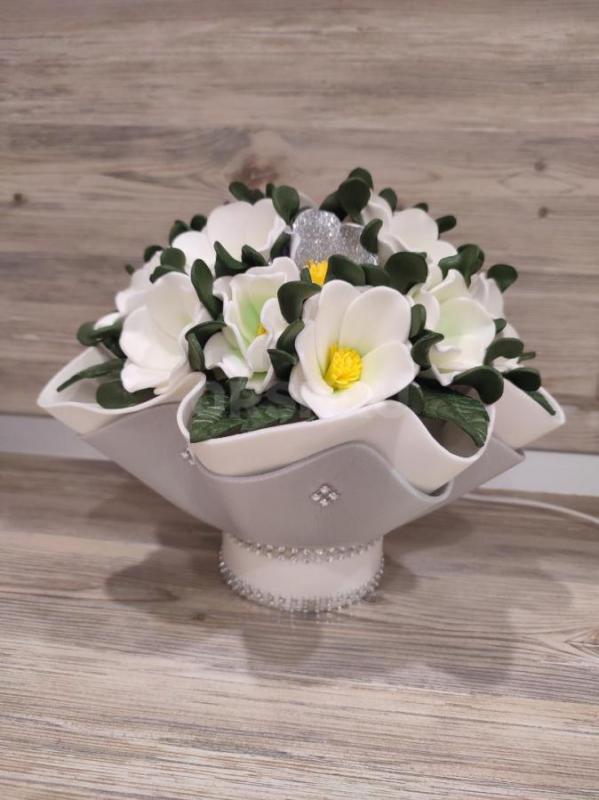 Предлагаю отличный подарок- светильник с букетом неувядающих розочек. - Орск