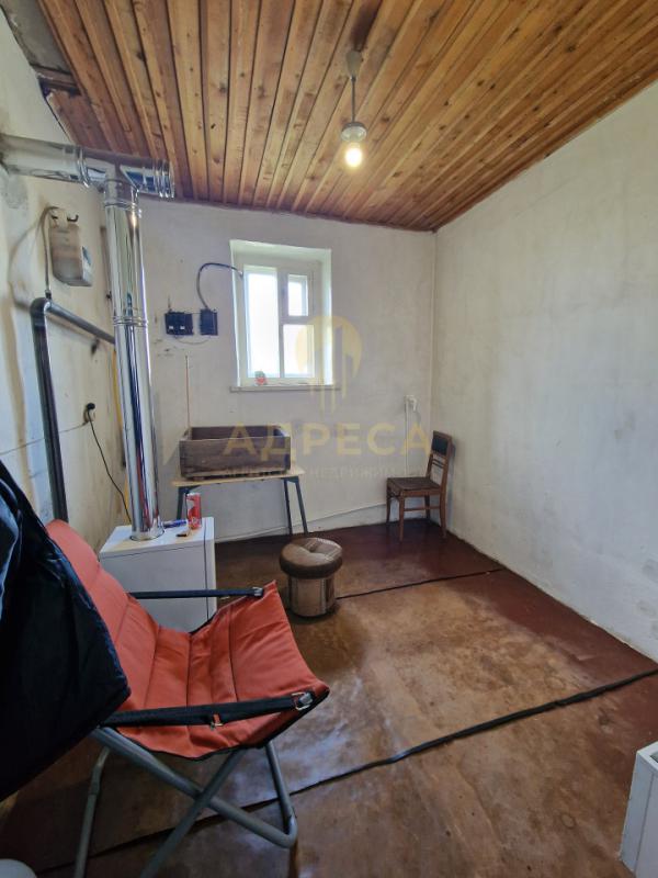 Продаётся дом с земельным участком, всё в собственности, по документам квартира ,общей площадью 75,9 - Краснохолм