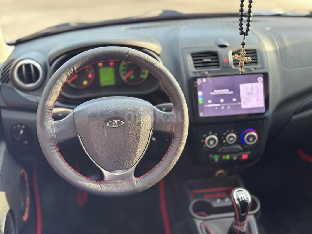 Lada Kalina 2 2014 год в отличном состоянии

Комплектация: климат контроль, кондиционер, 2 AIRBAG, - Орск