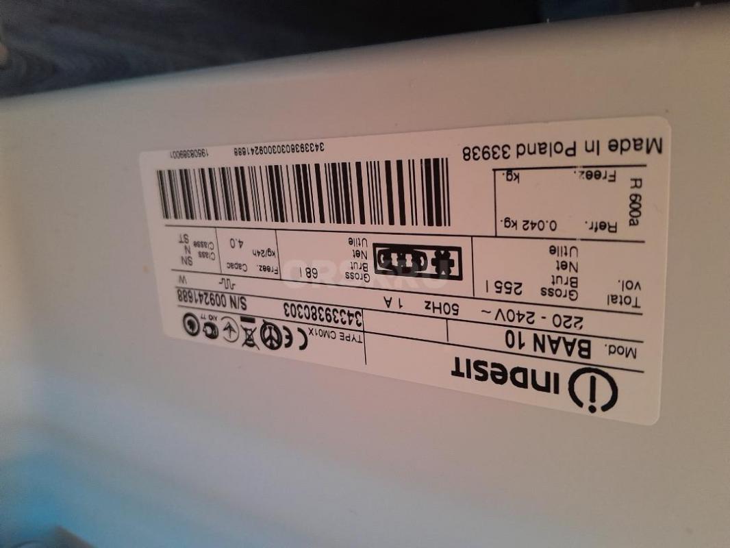 Продам холодильник Indesit в хорошем состояние. - Орск