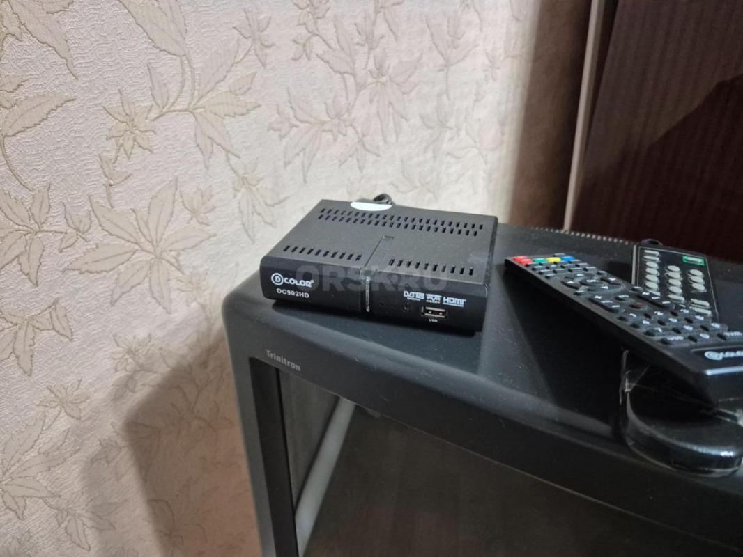 Продам телевизор Sony с приставкой для просмотра стандартных 20 каналов. - Орск