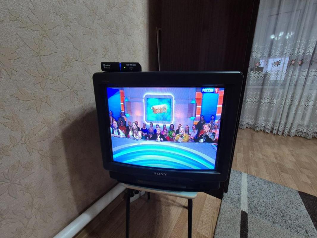Продам телевизор Sony с приставкой для просмотра стандартных 20 каналов. - Орск