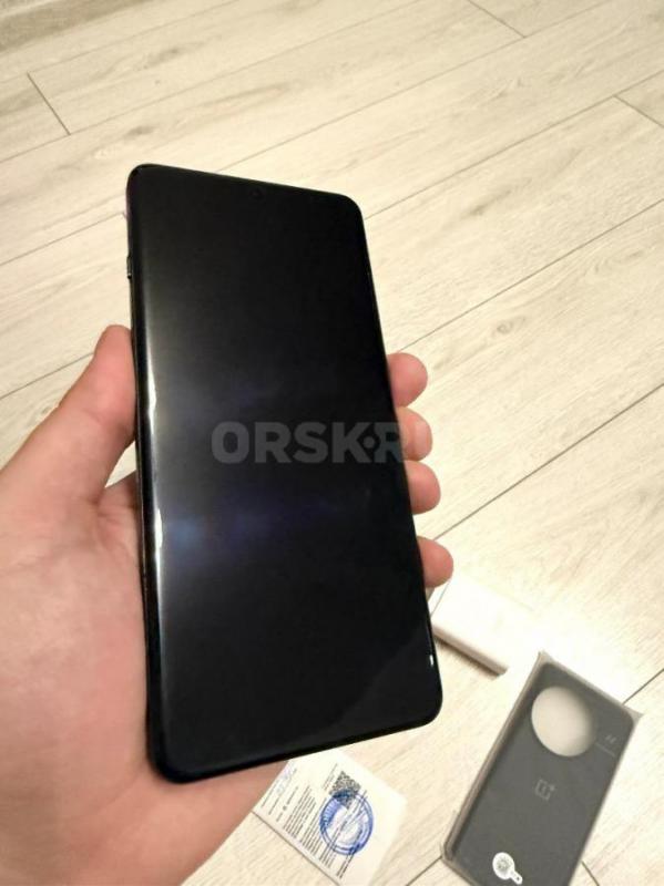 Продаю OnePlus 13 Глобальная версия (Индия )
Цвет Black Eclipse, версия 12/256

Индийская глобалк - Орск