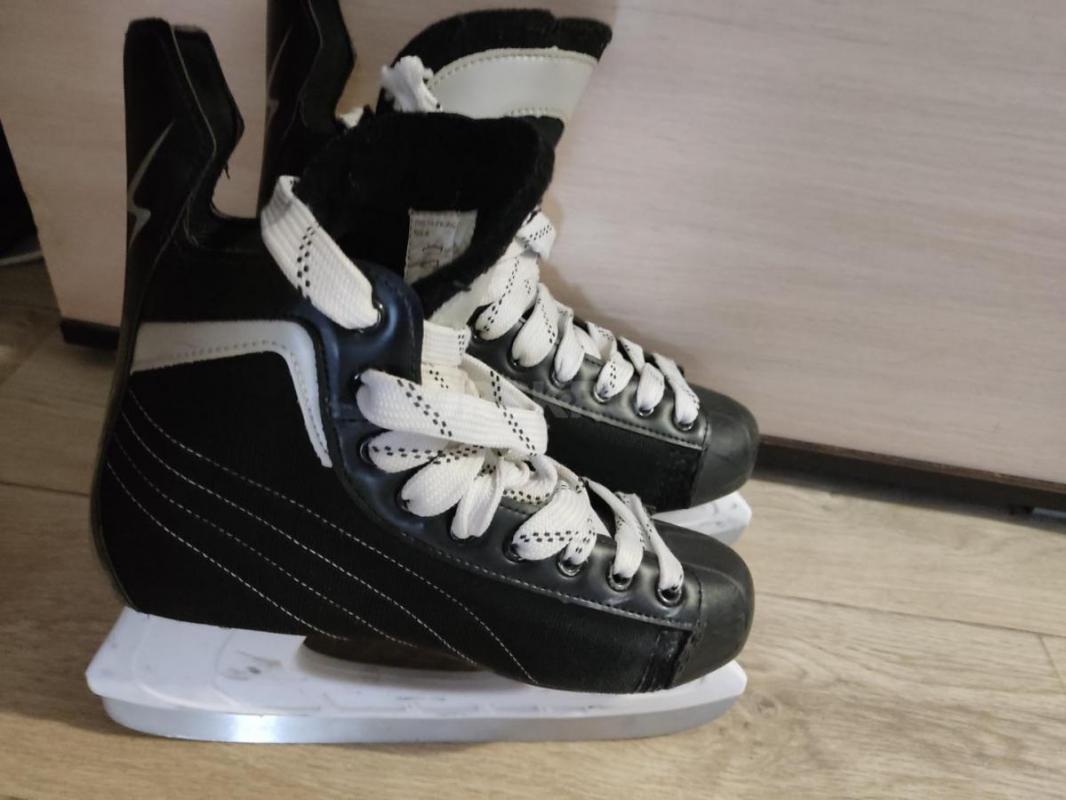 Продам б/у коньки 40 размера. - Орск