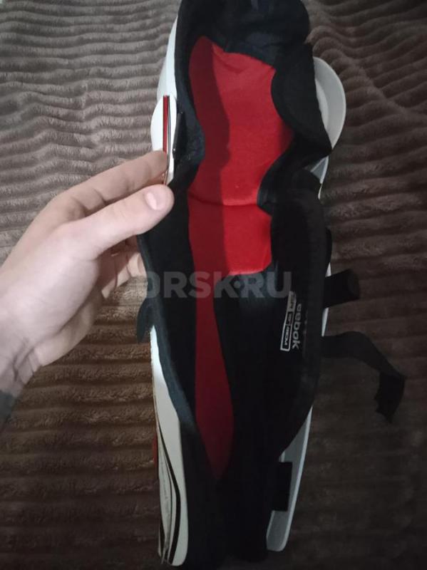Щитки хоккейные размер 13 в идеальном состоянии - Орск