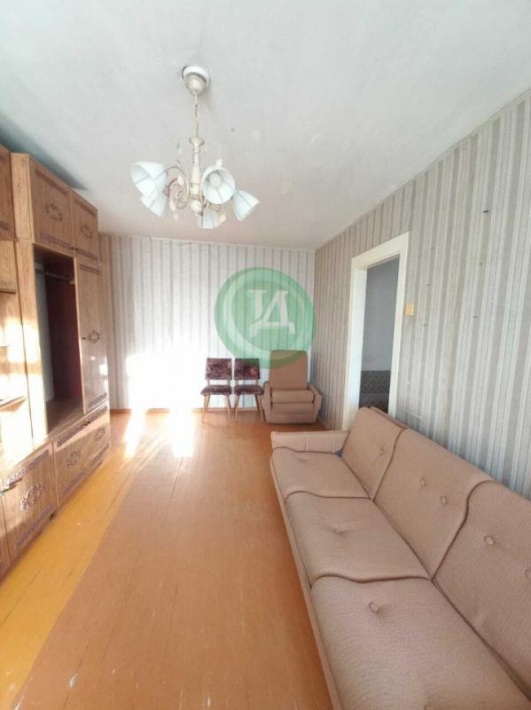 Продам 4-х комнатную квартиру в центре города по ул. - Орск