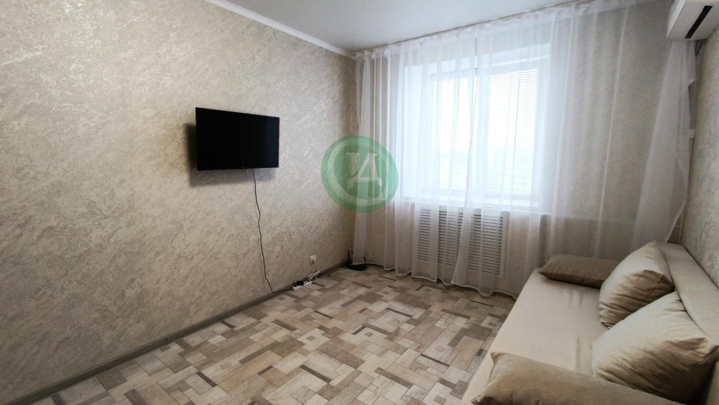 Продам квартиру в развитом районе города Орска, дом МЖК 1992 года постройки. - Орск