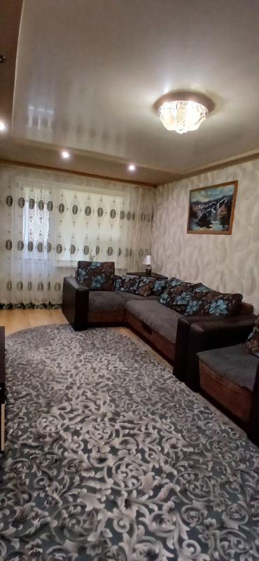 Обратите  внимание  продается шикарная  3-комнатная квартира 4/5 этаж ,
по адресу: г. - Новотроицк