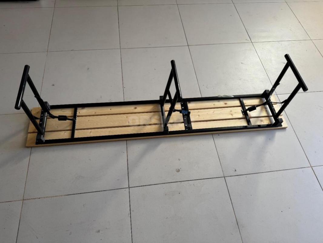 Продам новые складные скамейки 
Размер 180 длина , 30 см ширина, 42 см высота! - Орск