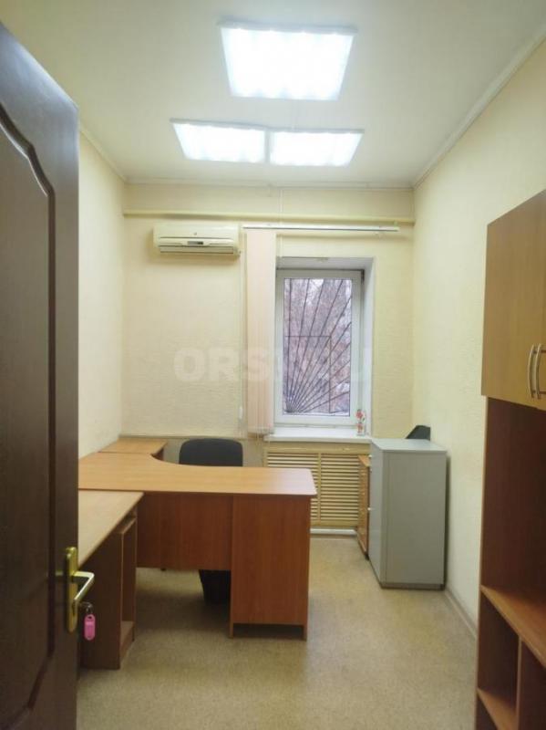 Сдаются офисные помещения на 1-2 этаже двухэтажного здания в центре города по адресу: г. - Орск