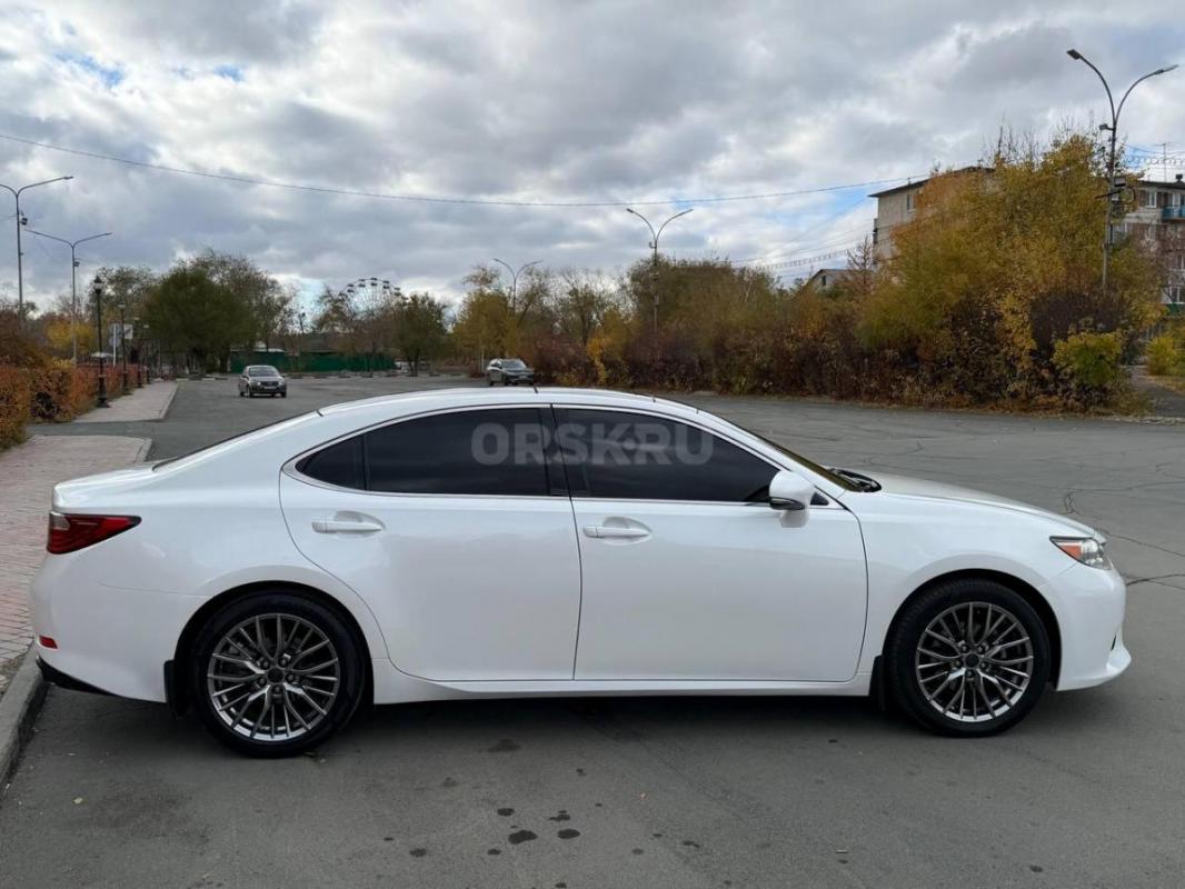 2014 год 
3,5 двигатель ,
235,000 пробег 
Авто в отличном состояние ,не единой крашеной детали ! - Орск