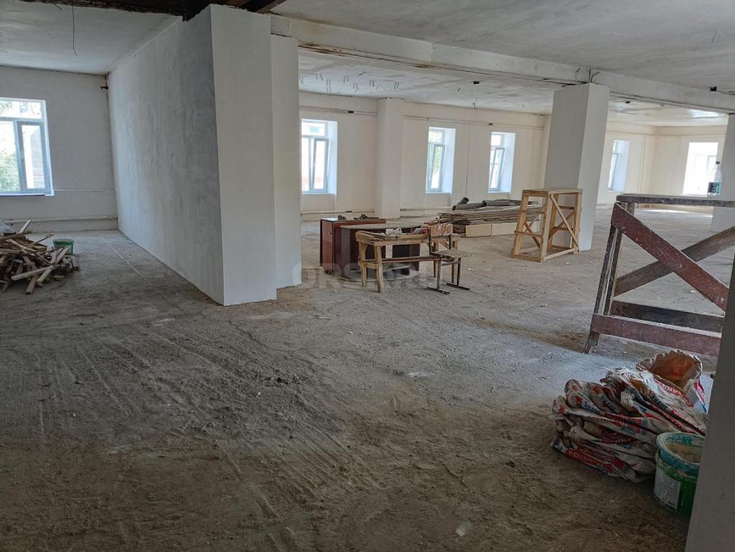 Сдам в аренду нежилое помещение 363 кв. - Орск