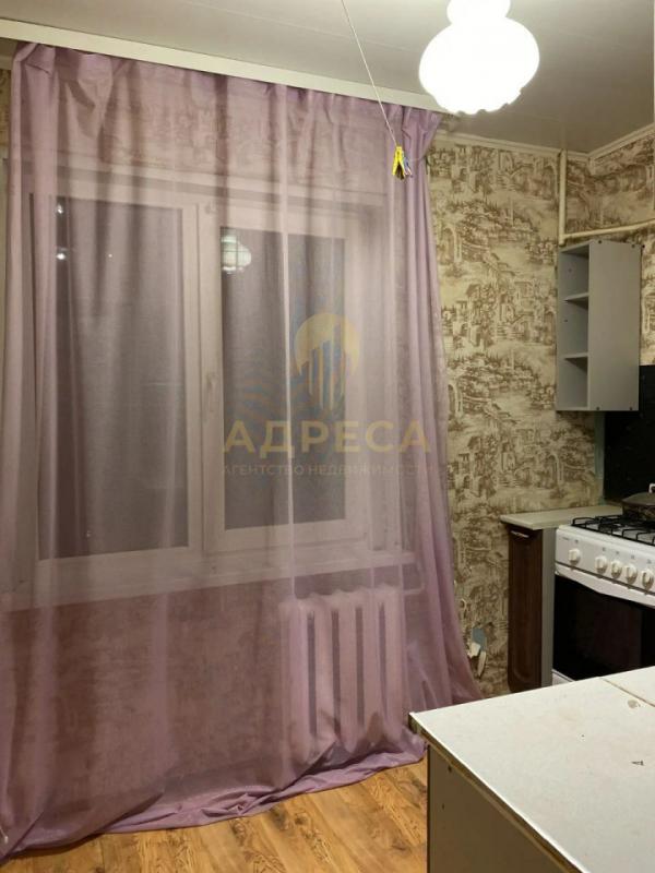 Продам теплую уютную квартиру в Тихом спальном районе с развитой инфраструктурой. - Оренбург